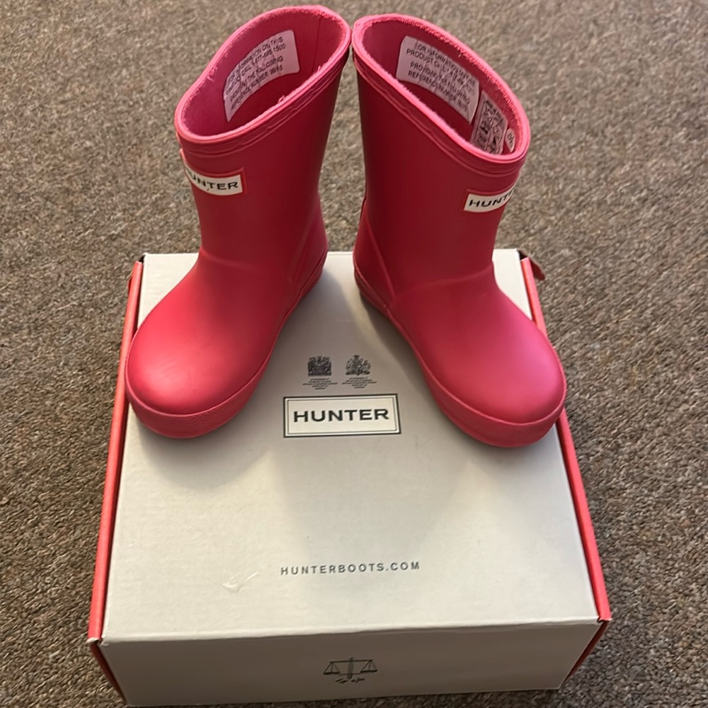 Hunter Boots, bright pink, Toddler girls size UK 5, US 6B/7G, EU 22